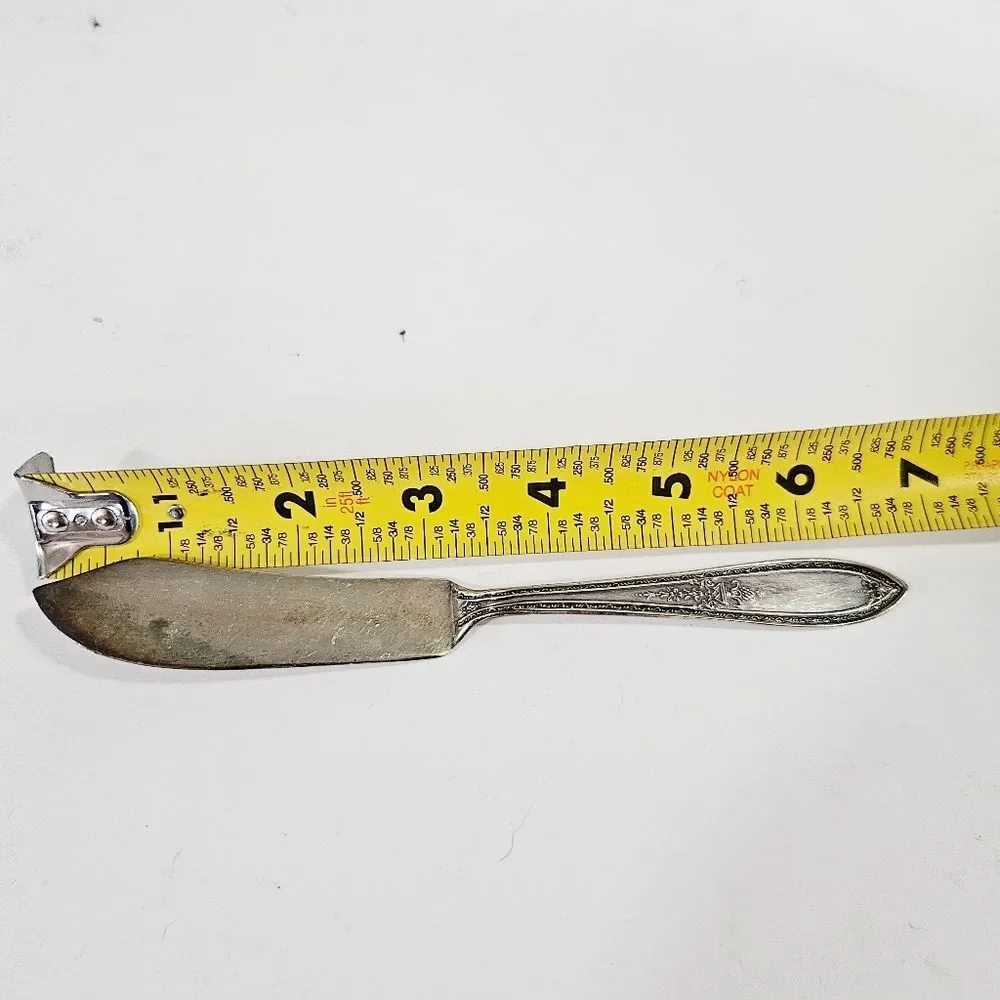 Antique WM Rogers Silver Plate A1 IS Victory Pattern 1927 Butter Spreader Knife